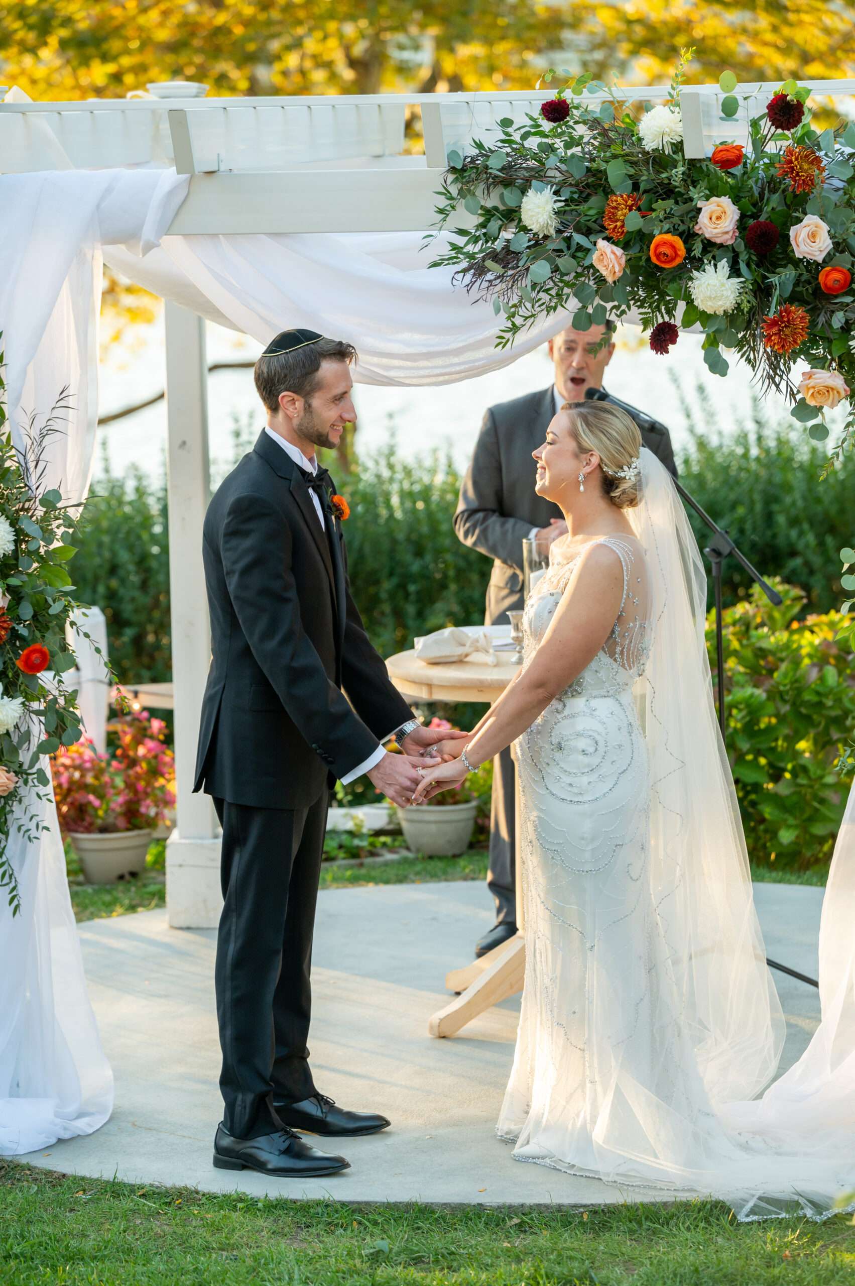 Rabbi Ron Broden Officiated a Destination Jewish Wedding for an Intimate Ceremony