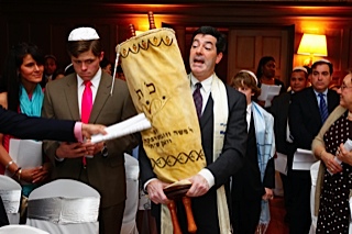 Rabbi-Cantor-Ron-Broden-Bar-Mitzvah-Ceremony-29