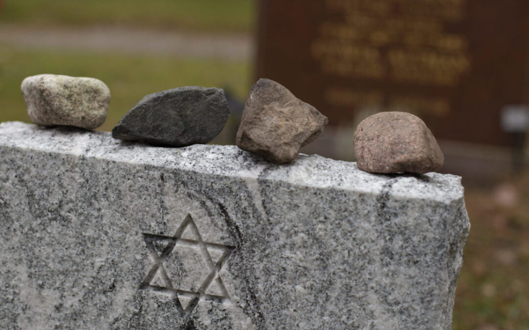 Rabbi for Unveiling in Connecticut